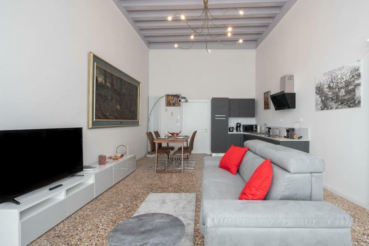 ונציה Apartment Ponte Raspi Canal View מראה חיצוני תמונה