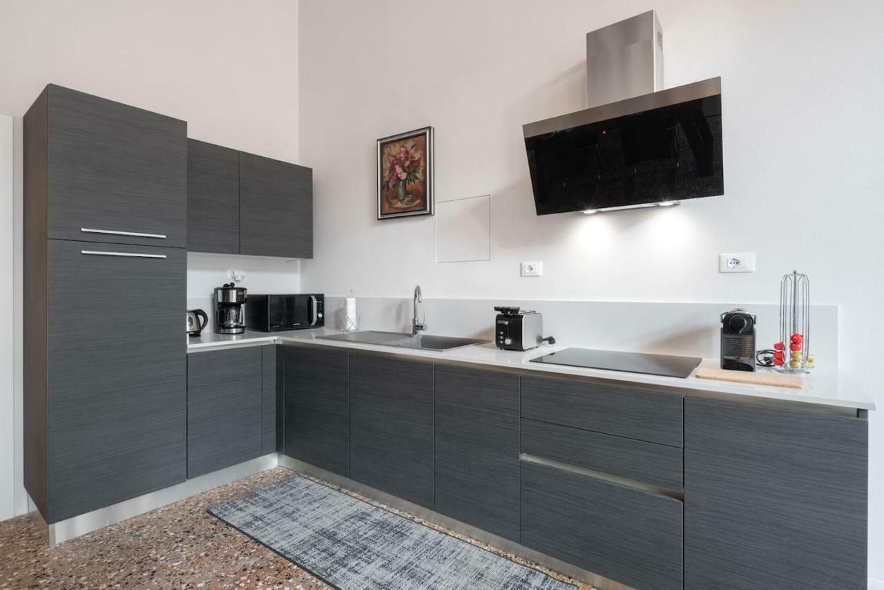 ונציה Apartment Ponte Raspi Canal View מראה חיצוני תמונה